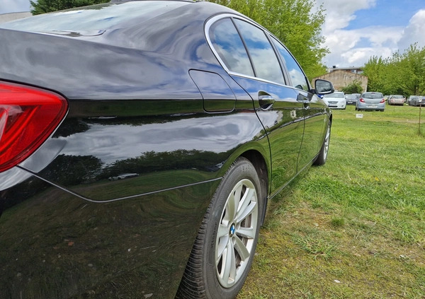BMW Seria 5 cena 60500 przebieg: 139500, rok produkcji 2016 z Poznań małe 497